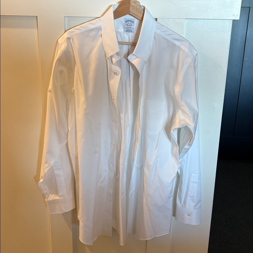 Brooks Brothers Classic White Dress Shirt